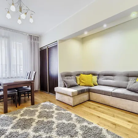 Platinium Old Town Rajska *